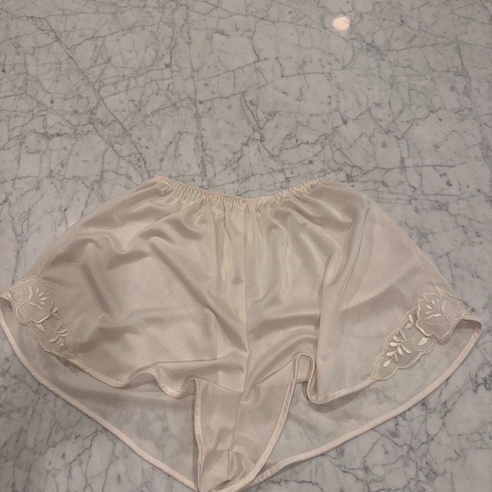 Elegant Cream Women's Sleep Shorts